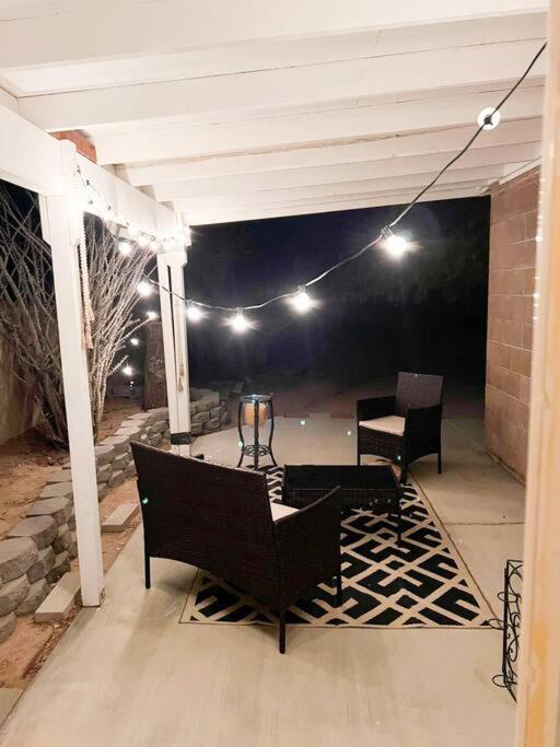 Joshua Tree National Park - Cozy Palms Getaway Lägenhet Twentynine Palms Exteriör bild